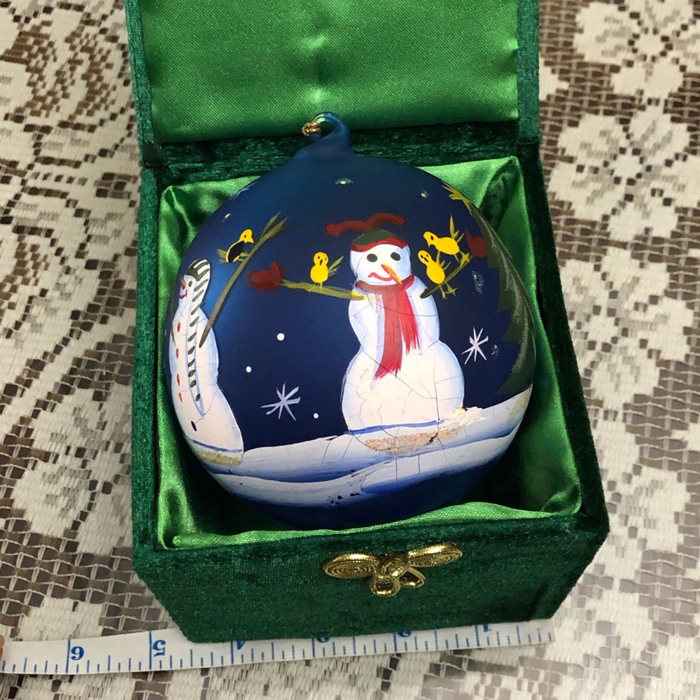 HAND BLOWN GLASS CHRISTMAS ORNAMENT